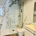 Youropo - Downtown Apartman *