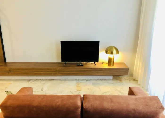 Youropo - Downtown Apartman *