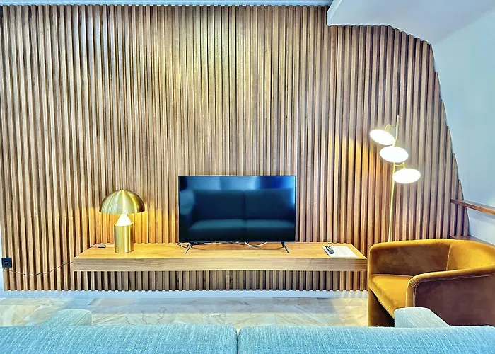 Youropo - Downtown Apartman *