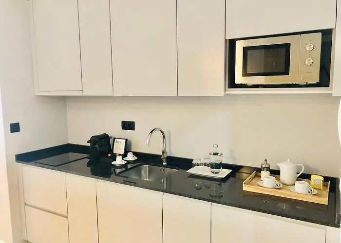 Youropo - Downtown * Porto